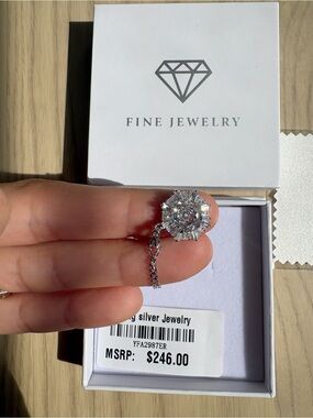 Silver Halo necklace with Clear Center Stone
